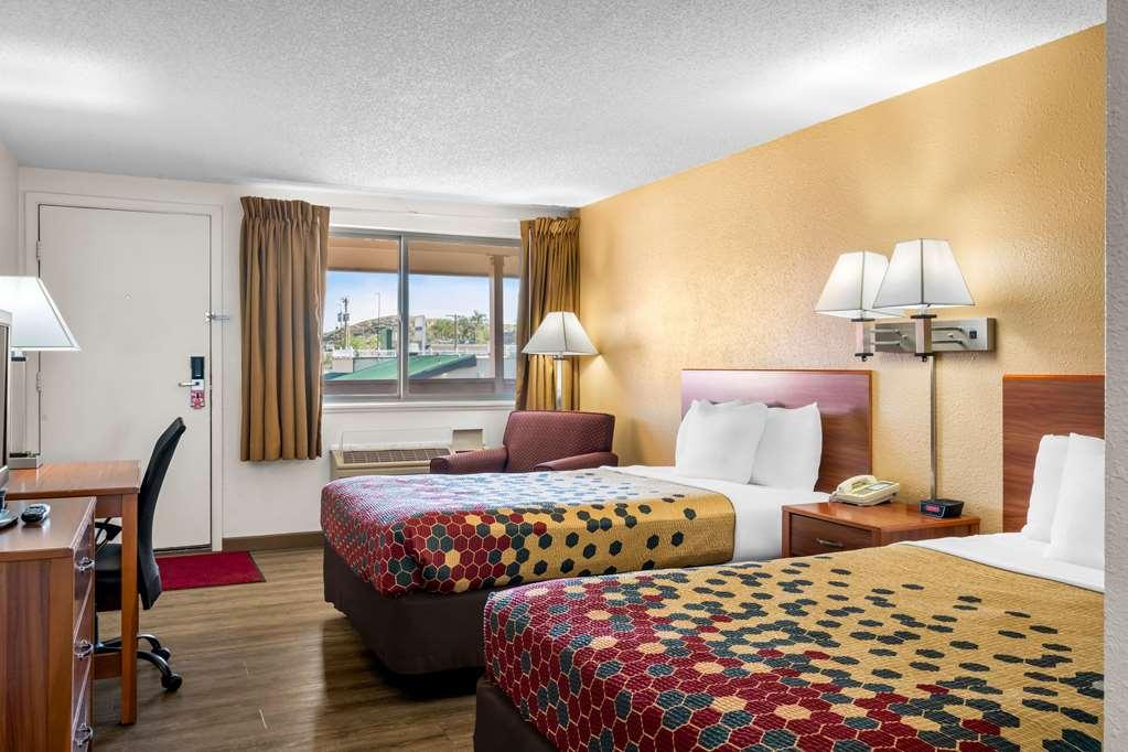 Econo Lodge Майлс-Сити Номер фото